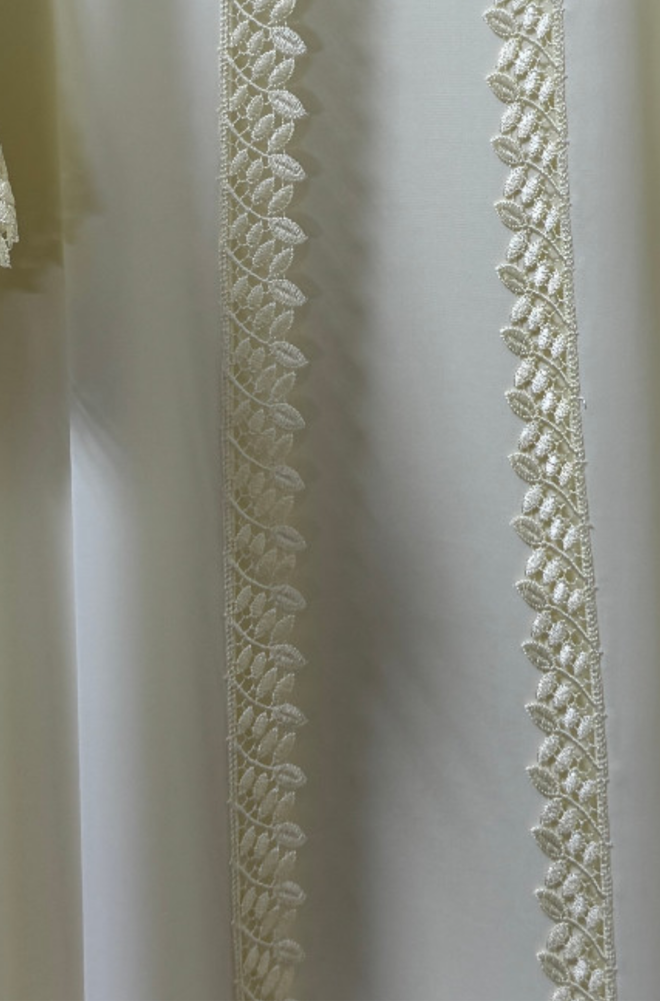 Yellow fancy lace abaya