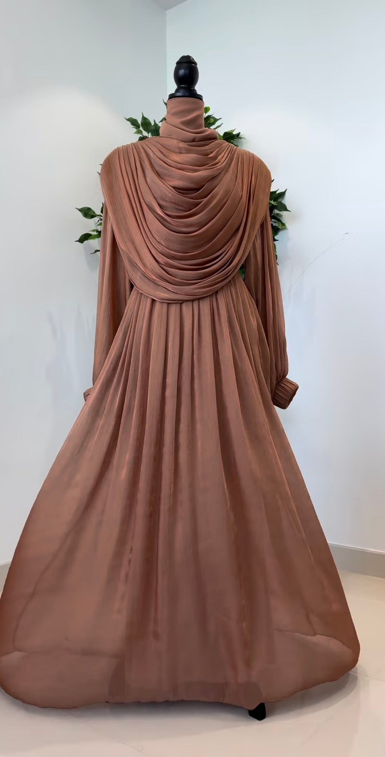 Haniyah Abaya