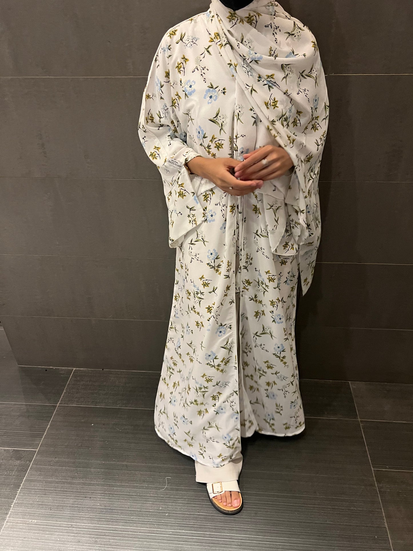 Island Kimono & Sheila (Last Piece)