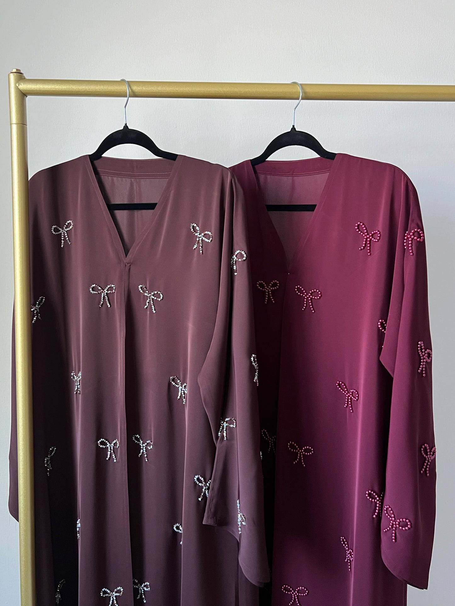 Cinnamon Pearl Bow Abaya