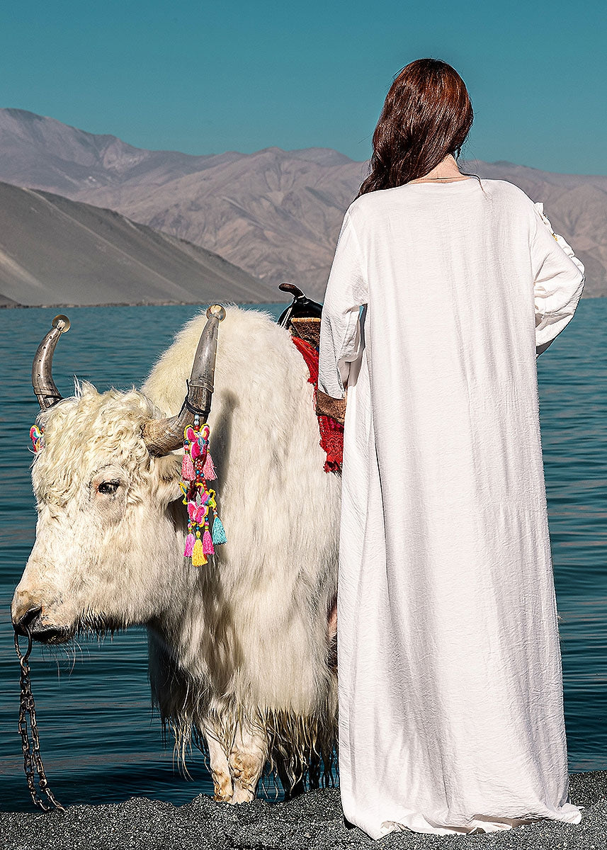 BA5198 White Oasis Pearl Abaya