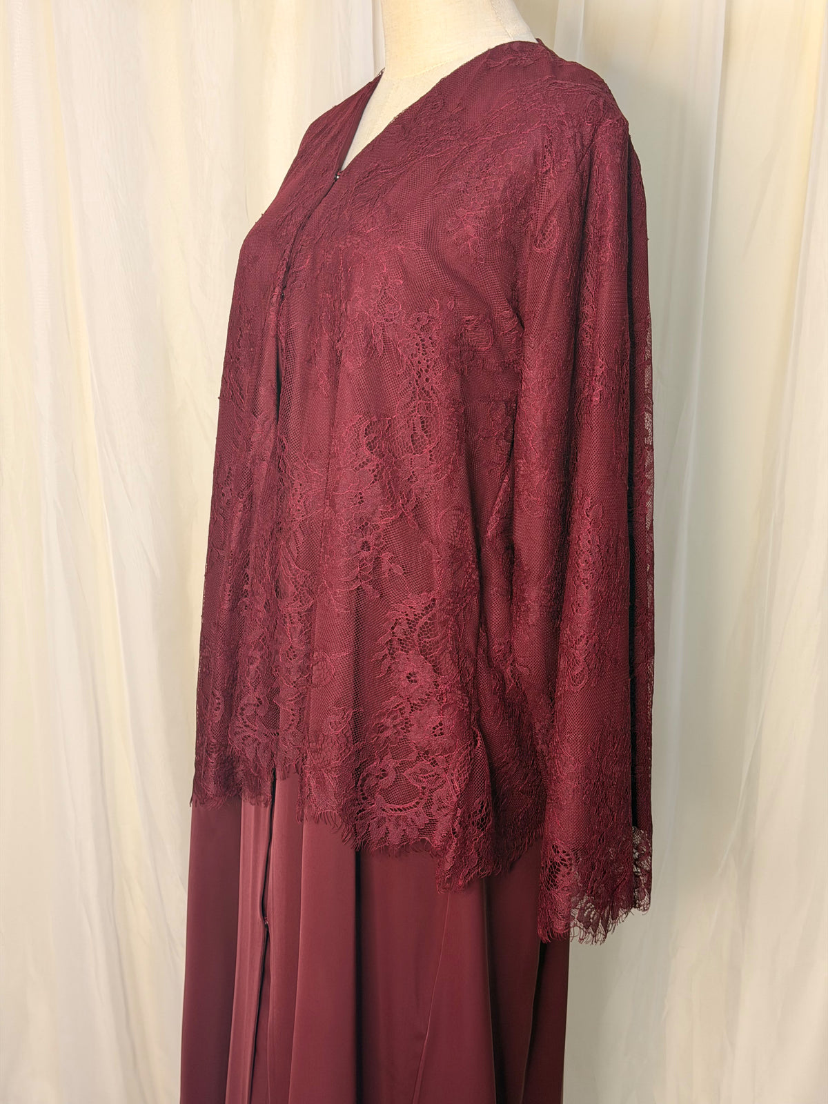 Red Moon Veil Abaya